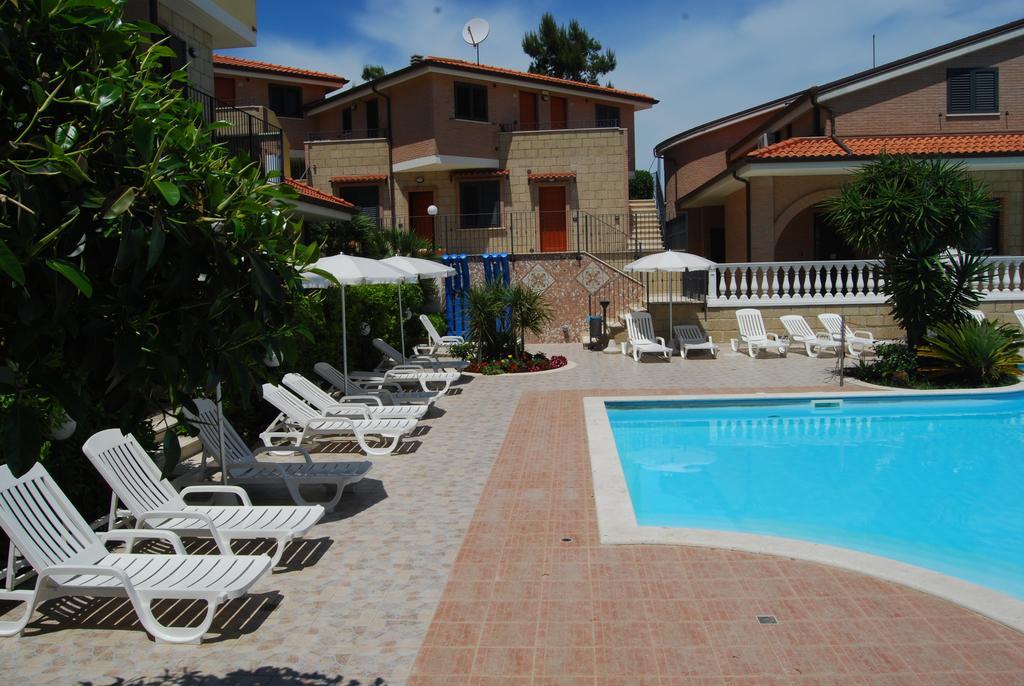 Residence Il Borgo Tortoreto Εξωτερικό φωτογραφία