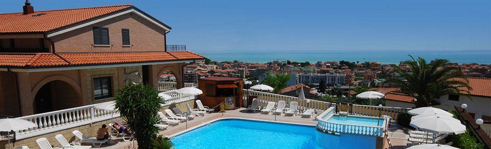 Residence Il Borgo Tortoreto Εξωτερικό φωτογραφία