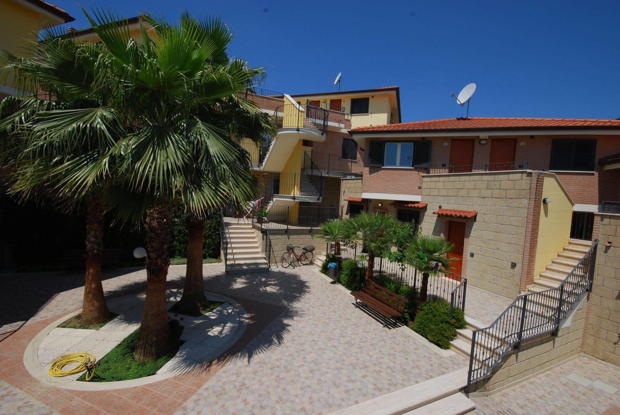 Residence Il Borgo Tortoreto Εξωτερικό φωτογραφία