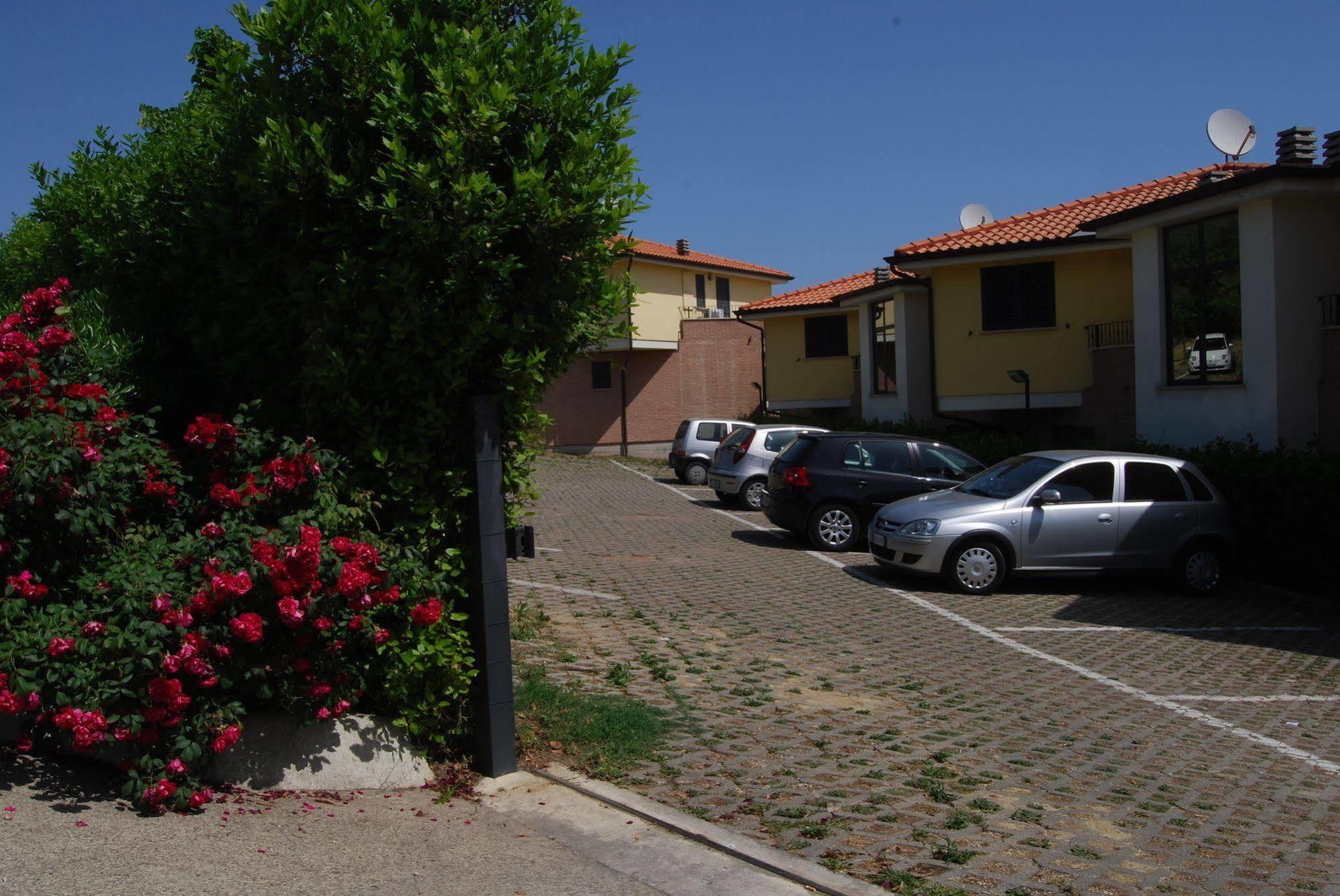 Residence Il Borgo Tortoreto Εξωτερικό φωτογραφία